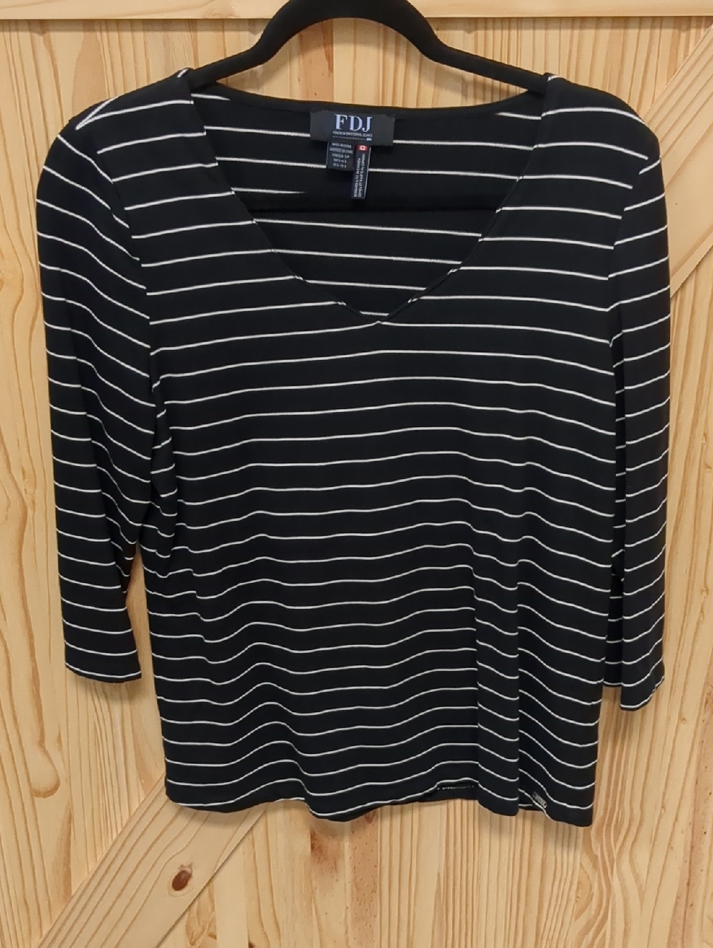 FDJ Black Striped V-Neck Long Sleeve Top